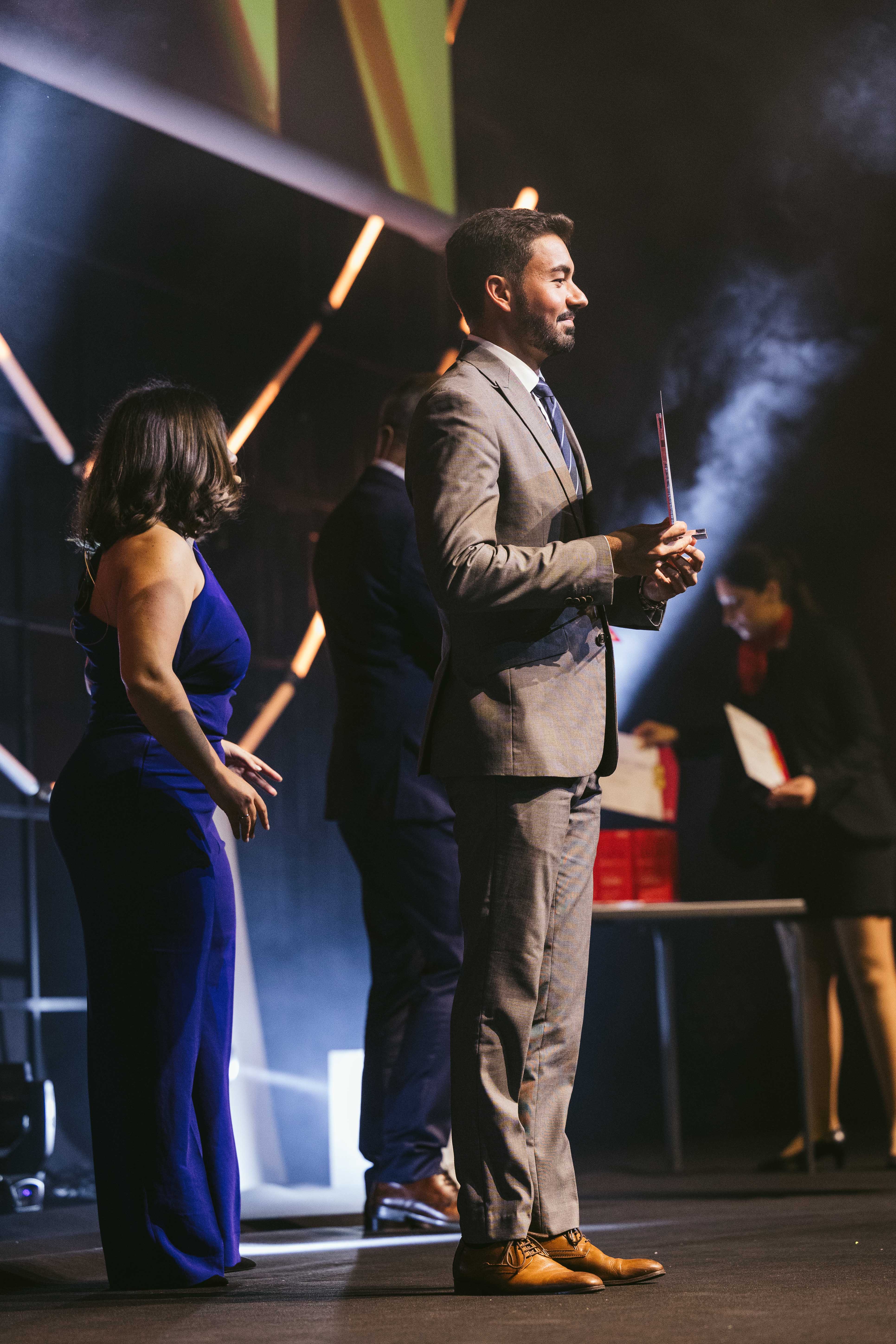 Entrega de prémio em palco